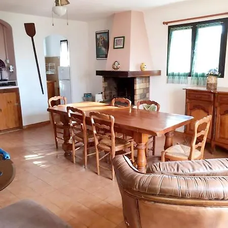 Maison De 2 Chambres Avec Vue Sur La Mer Terrasse Amenagee Et Wifi A D'aullene A 3 Km De La Plage 別荘